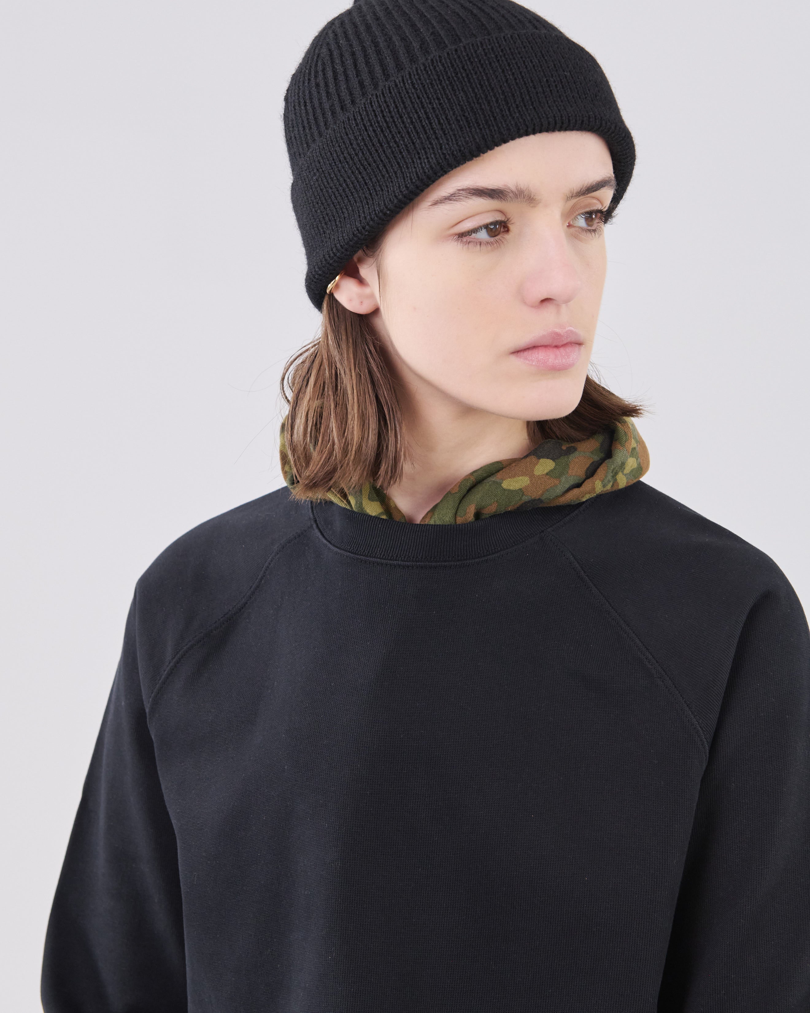 Raglan Sweatshirt, True Black