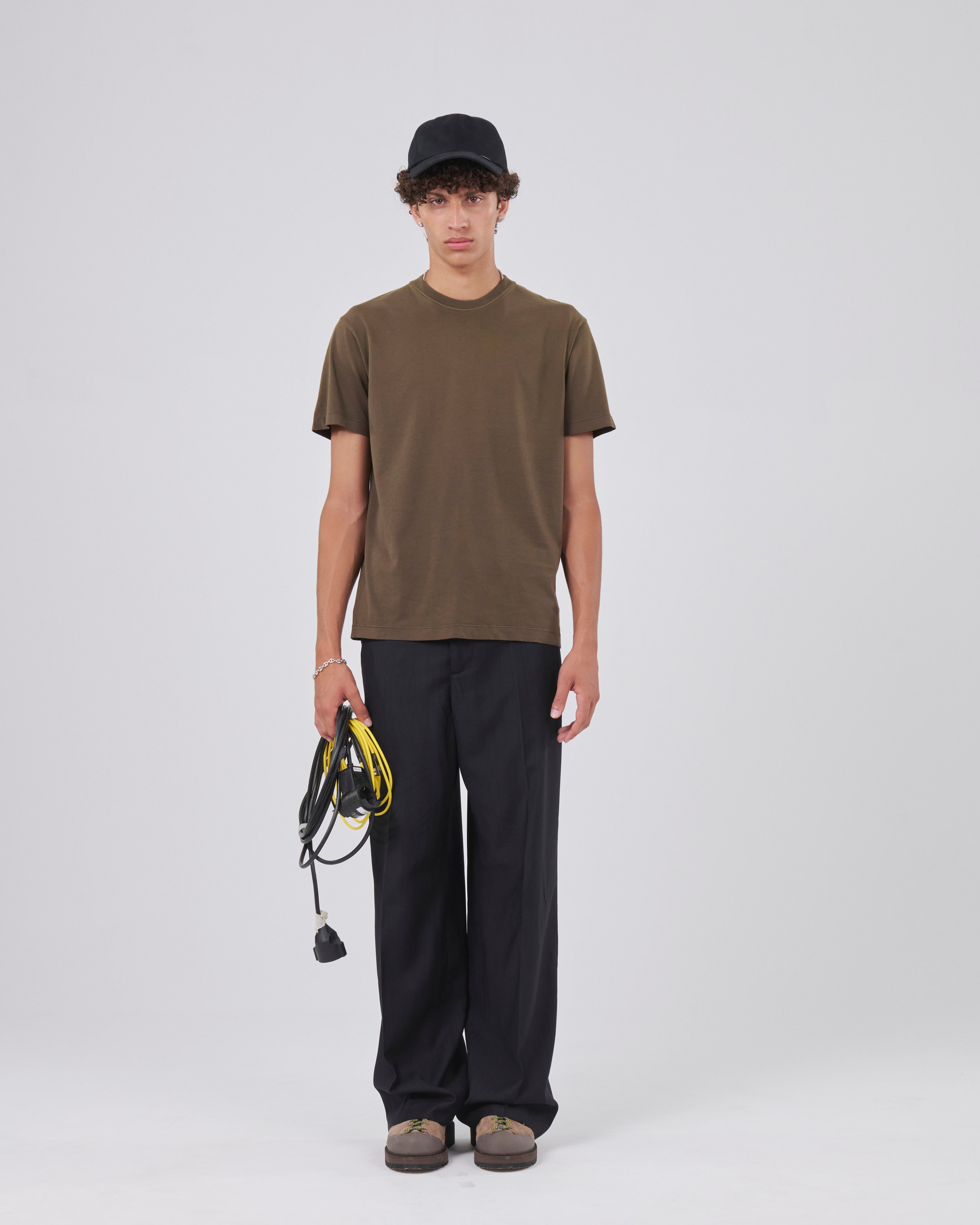 Classic T-Shirt 135, Petrichor