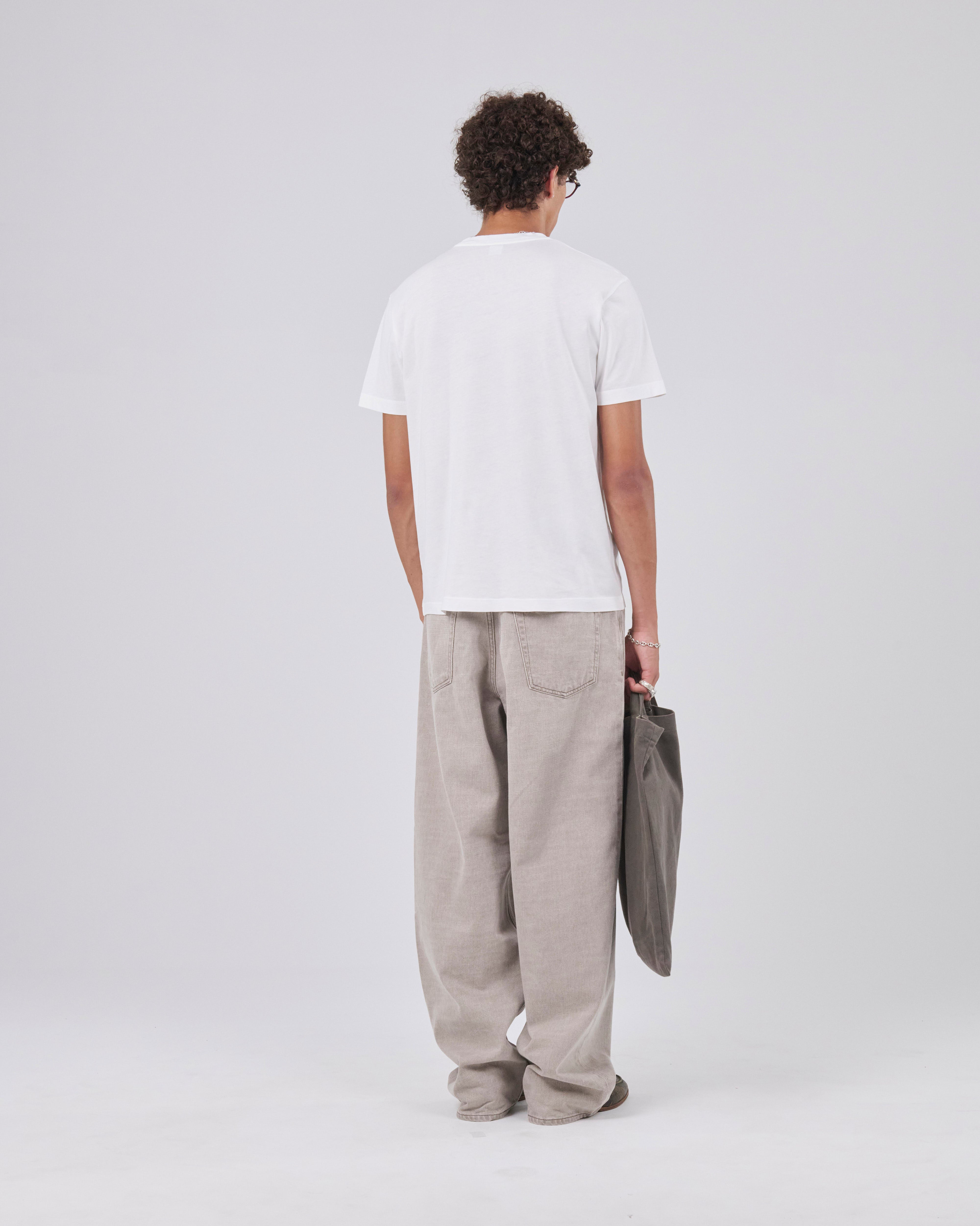Classic T-Shirt 135, True White